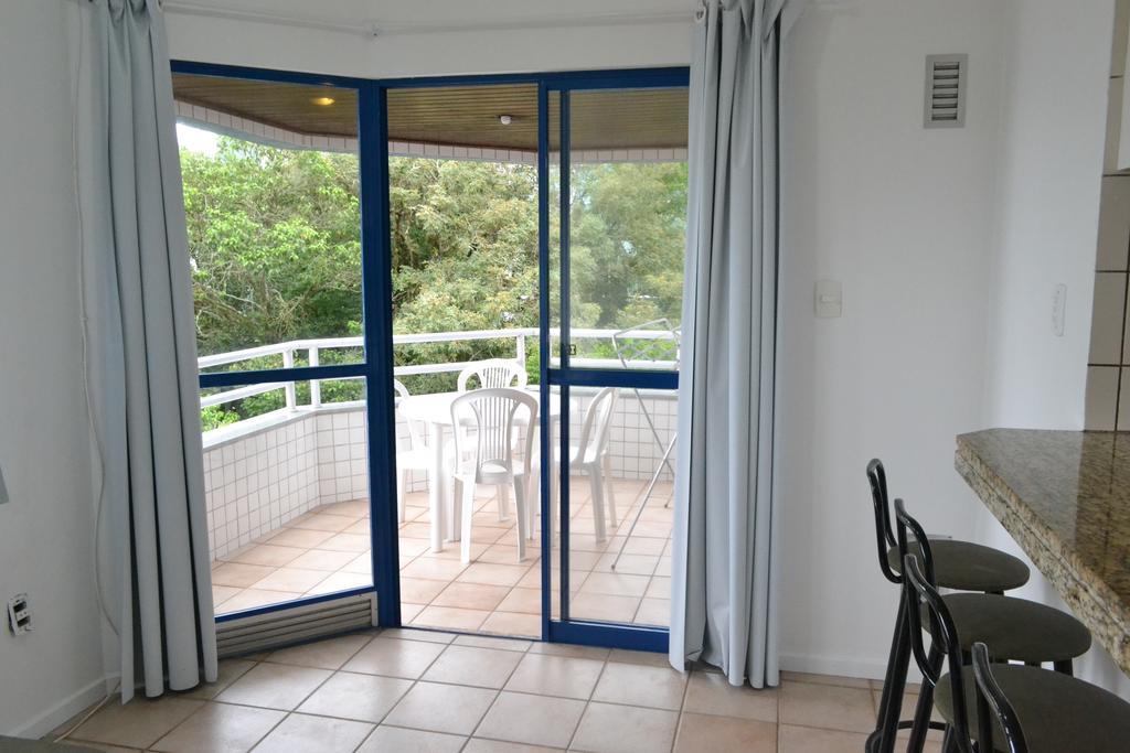 Apart Hotel Villa De Vincenzi ฟลอเรียนอโปลิส ภายนอก รูปภาพ