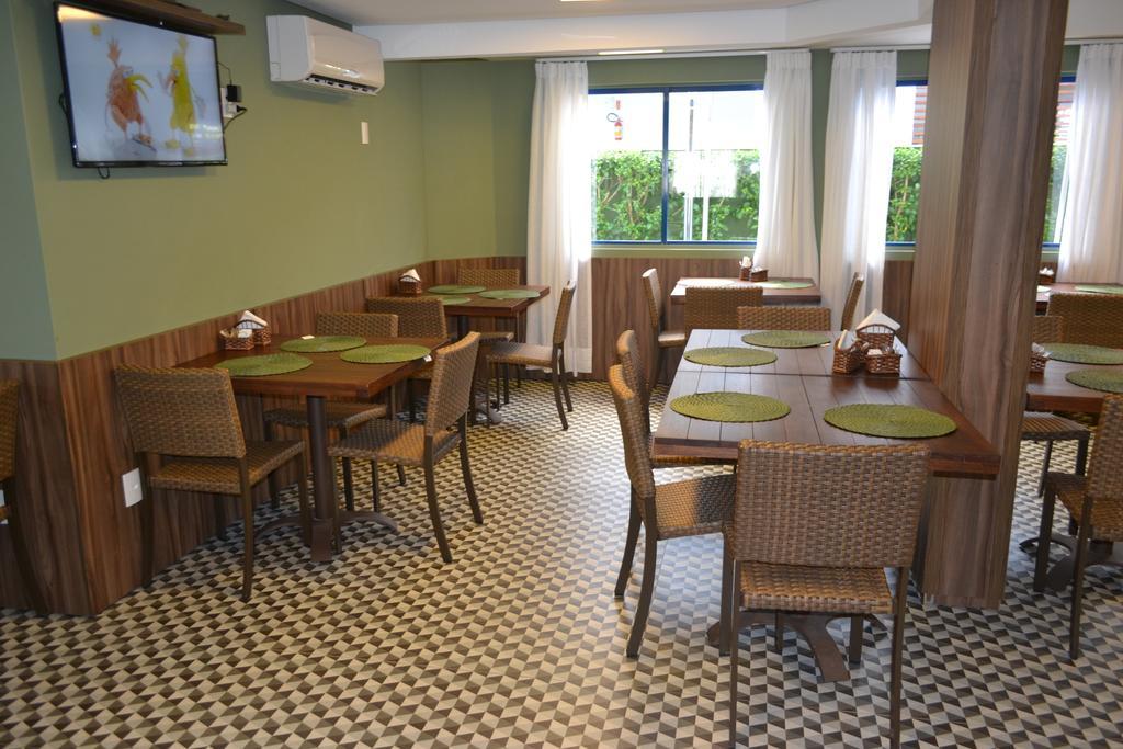 Apart Hotel Villa De Vincenzi ฟลอเรียนอโปลิส ภายนอก รูปภาพ
